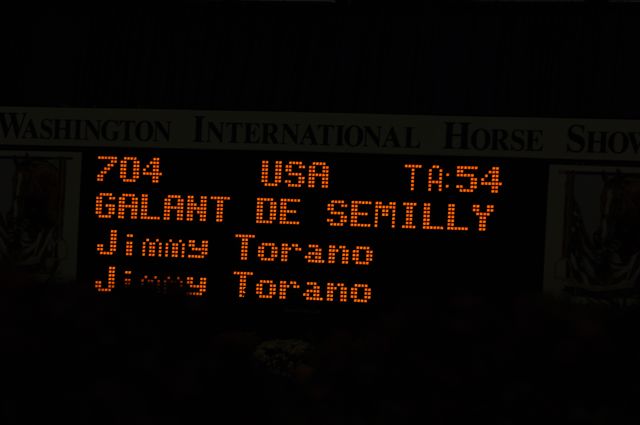 043-WIHS-JimmyTorano-GalantDeSemilly-10-27-05-Class210-DDPhoto.JPG