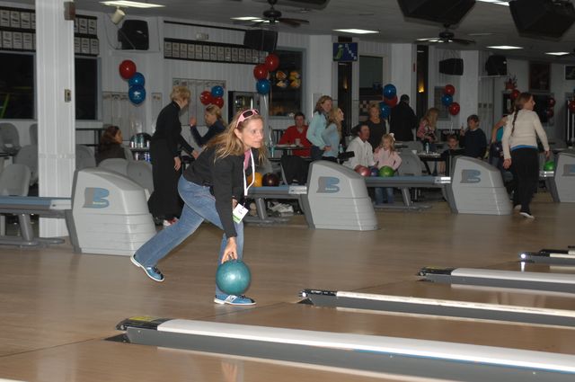 276-AHJFBowlingforEquestrians-2-18-07-DeRosaPhoto.jpg