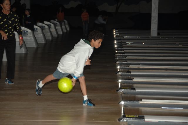 102-AHJF-Bowling-2-17-08-DeRosaPhoto.JPG