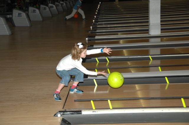 107-AHJF-Bowling-2-17-08-DeRosaPhoto.JPG
