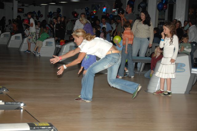 117-AHJF-Bowling-2-17-08-DeRosaPhoto.JPG