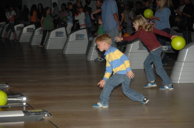 123-AHJF-Bowling-2-17-08-DeRosaPhoto.JPG