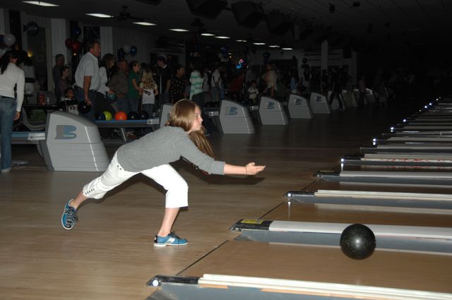 132-AHJF-Bowling-2-17-08-DeRosaPhoto.JPG