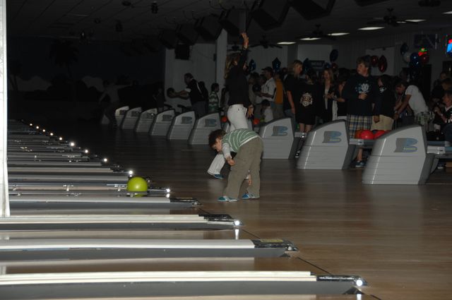 157-AHJF-Bowling-2-17-08-DeRosaPhoto.JPG