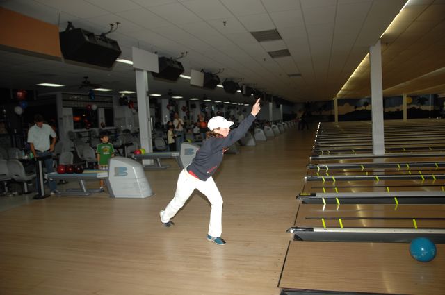 221-AHJF-Bowling-2-17-08-DeRosaPhoto.JPG