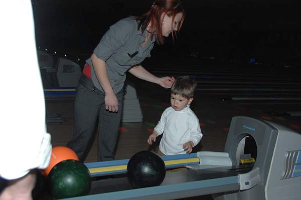 AHJF-Bowling-2-14-10-069-DDeRosaPhoto.jpg