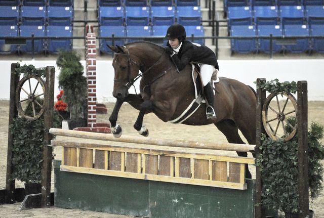 2251-Theory-JenniferWaxman-LegacyCup-NonPro3'6Finals-5-17-08-DeRosaPhoto