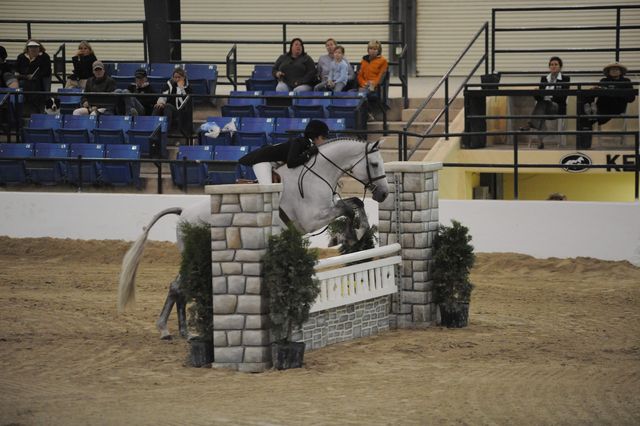 2432-Cento-JenniferWaxman-LegacyCup-NonPro3'6Finals-5-17-08-DeRosaPhoto