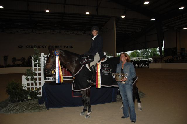 1161-GlassCastle-HavensSchatt-LegacyCup-Pro3'6FinalsAwards-DeRosaPhoto.jpg