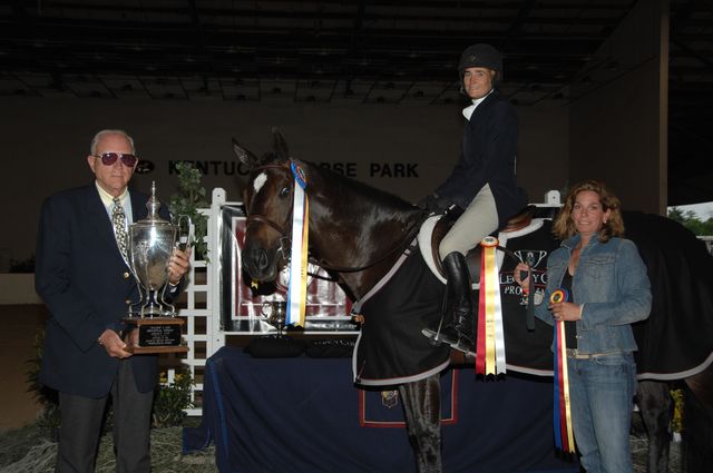 1169-GlassCastle-HavensSchatt-LegacyCup-Pro3'6FinalsAwards-DeRosaPhoto.jpg