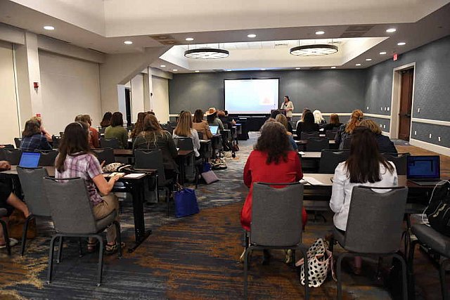 2022 AHP Equine Media Conference-5-12-14-2022-8953-DDeRosaPhoto