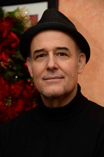 ActOutsideTheBox-12-10-13-4726-DDeRosaPhoto