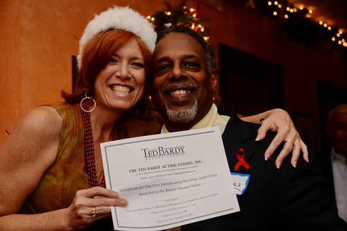 ActOutsideTheBox-12-10-13-4813-DDeRosaPhoto