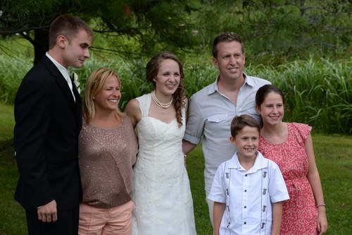 Beth2 Wedding-7-28-13-0192-DDeRosaPhoto