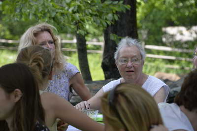 Beth-Shower-6-2-13-0406-DDeRosaPhoto