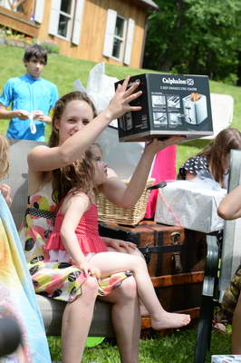 Beth-Shower-6-2-13-DSC 8313-DDeRosaPhoto