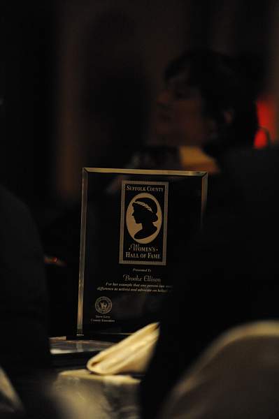 Brooke-11-18-09-207-HallFame-DDeRosaPhoto.jpg