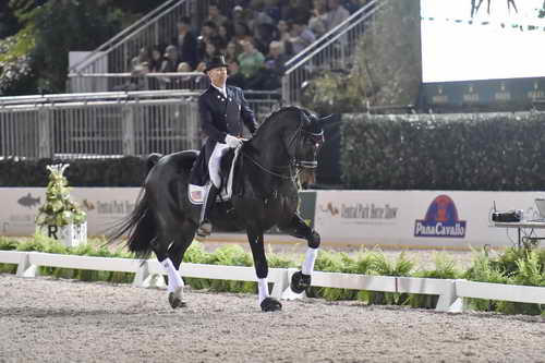 CPHS-Dressage-9-20-14-3517-SteffenPeters-Ravel-USA-DDeRosaPhoto