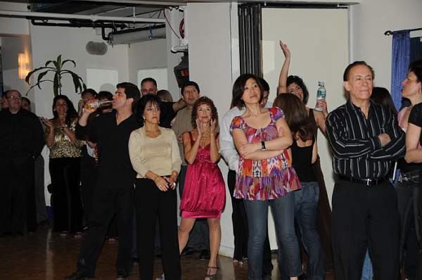 Dancing-2-28-09-03-DeRosaPhoto