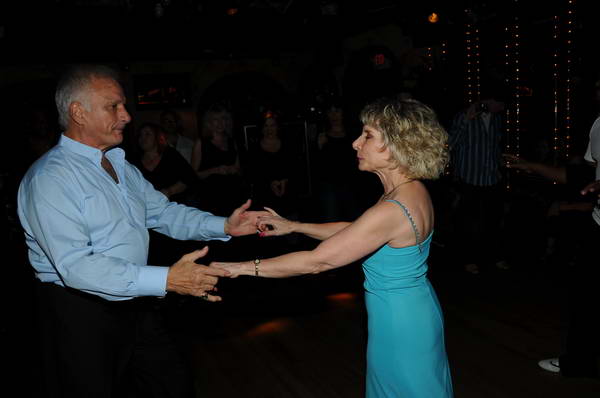 Dancing-11-17-10-RobinBD-69-DDeRosaPhoto.jpg