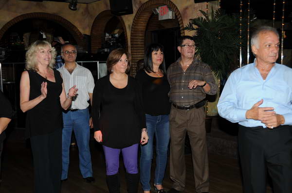 Dancing-11-17-10-RobinBD-84-DDeRosaPhoto.jpg
