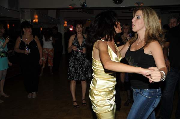 Dancing-8-29-09-LinaBirthday-116-DDeRosaPhoto.jpg