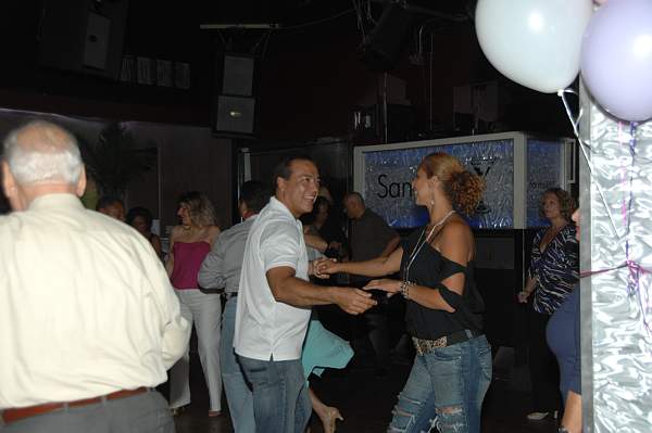 Dancing-9-1-09-Sambuca-34-DDeRosaPhoto.jpg