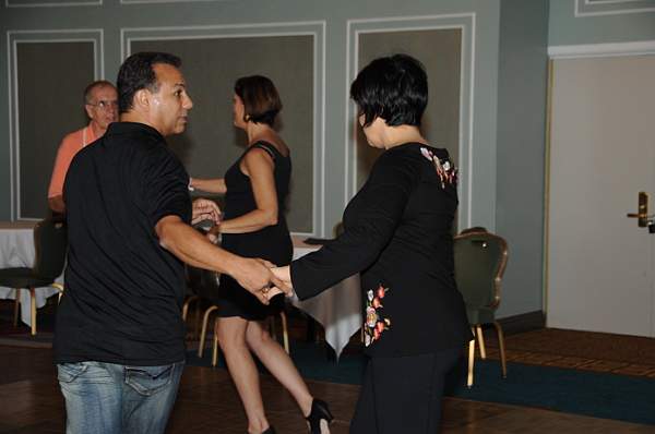 Dancing-9-5-09-NYHustleCongress-45-DDeRosaPhoto.jpg