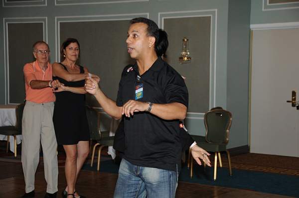 Dancing-9-5-09-NYHustleCongress-47-DDeRosaPhoto.jpg