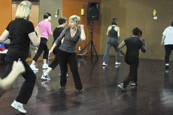 BUCD-Zumba-5-2-09-3-DDeRosaPhoto.jpg