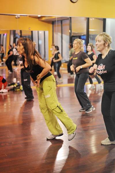BUCD-Zumba-5-14-09-63-FranFerriso-DDeRosaPhoto.jpg