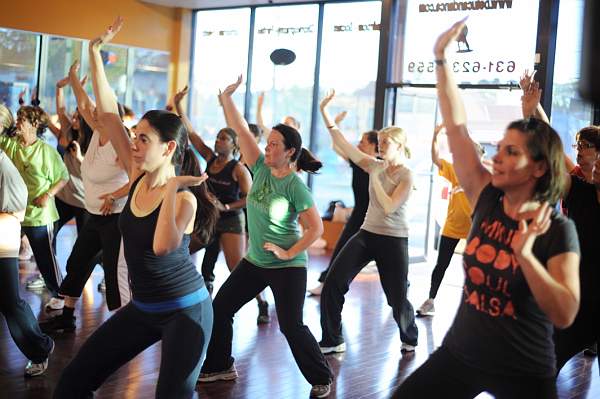 BUCD-Zumba-5-21-09-61-DDeRosaPhoto.jpg
