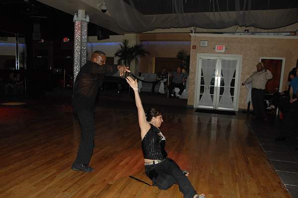 Dancing-4-28-09-48-DDeRosaPhoto.jpg