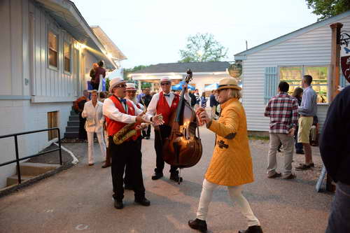 Devon-5-29-14-7177-DDeRosaPhoto