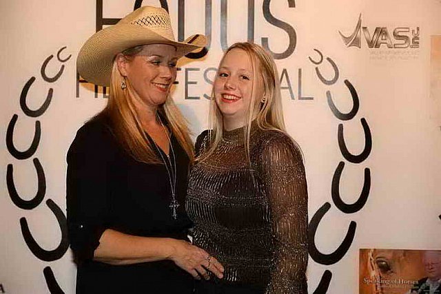 EFF17-11-17-19-17-2477-DDeRosaPhoto