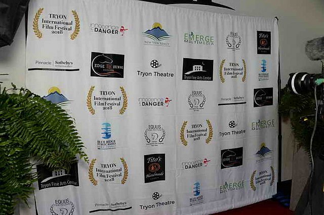 EFF-Tryon-10-5-18-2515-DDeRosaPhoto