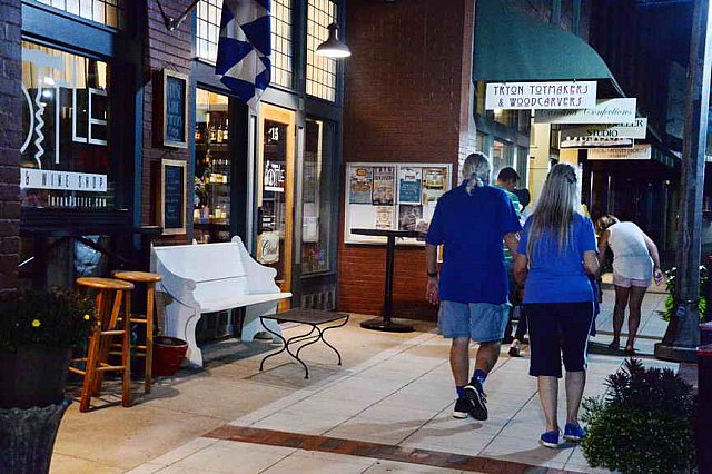 EFF-Tryon-10-6-18-2712-DDeRosaPhoto