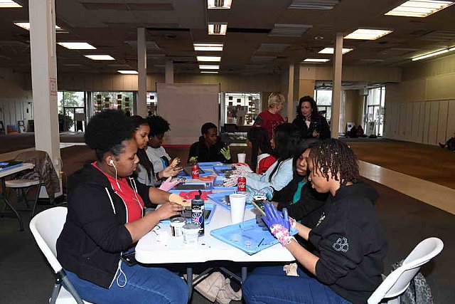 EFF-Camden-2-19-19-2189-Pop-Up-DDeRosaPhoto