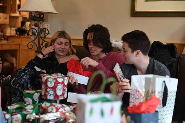 Family-XMAS-12-25-18-0281-DDeRosaPhoto