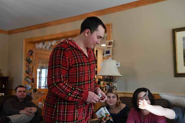 Family-XMAS-12-25-18-0289-DDeRosaPhoto