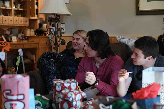 Family-XMAS-12-25-18-0294-DDeRosaPhoto