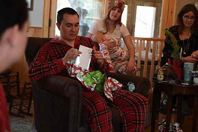 Family-XMAS-12-25-18-0295-DDeRosaPhoto