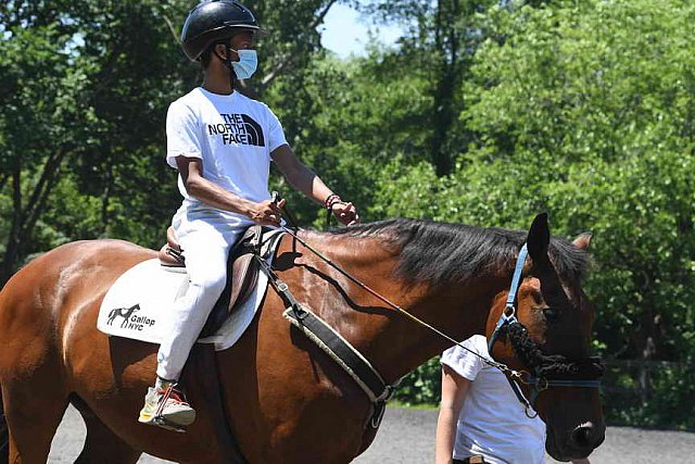 GallopNYC Sunrise-Farm-06-26-22-1334-DDeRosaPhoto