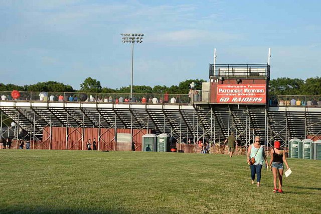 Pat-Med-Graduation-6-22-17-5514-DDeRosaPhoto