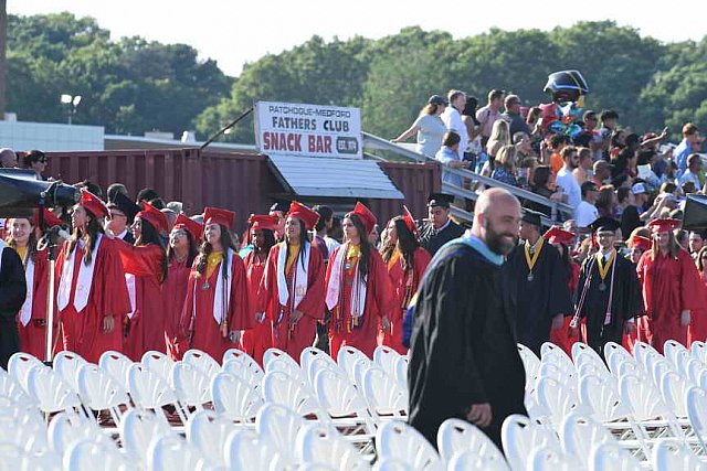 Pat-Med-Graduation-6-22-17-8605-DDeRosaPhoto