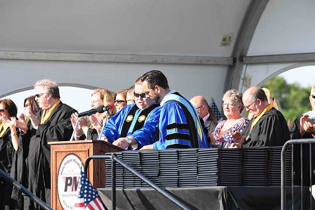 Pat-Med-Graduation-6-22-17-8623-DDeRosaPhoto