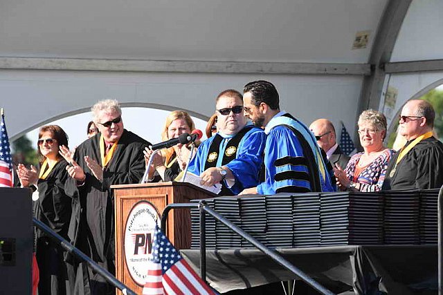 Pat-Med-Graduation-6-22-17-8624-DDeRosaPhoto