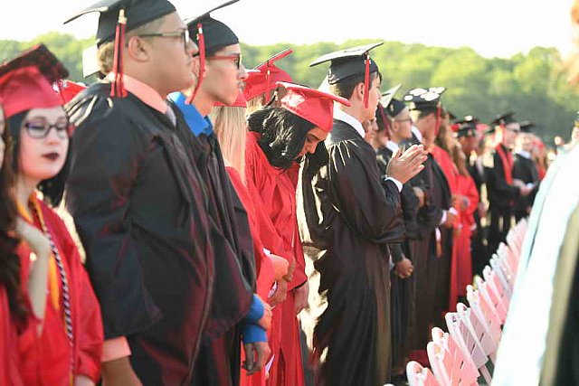 Pat-Med-Graduation-6-22-17-8628-DDeRosaPhoto