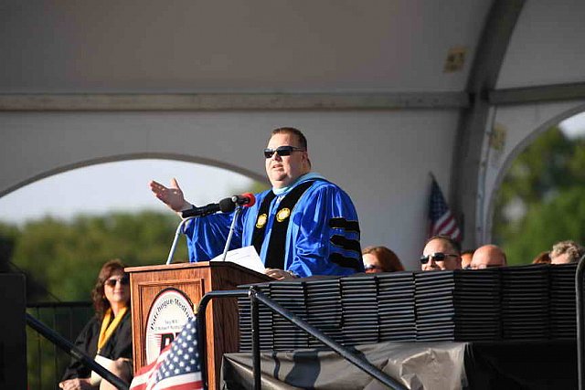 Pat-Med-Graduation-6-22-17-8687-DDeRosaPhoto