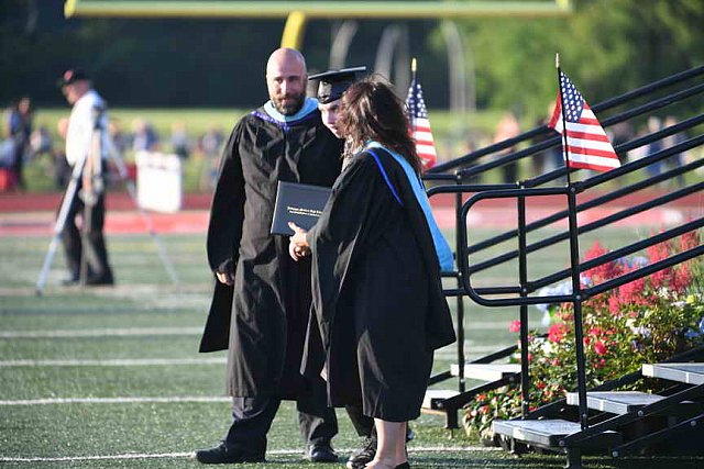 Pat-Med-Graduation-6-22-17-8775-DDeRosaPhoto